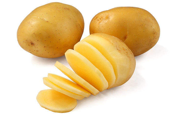 فوائد البطاطس للوجه