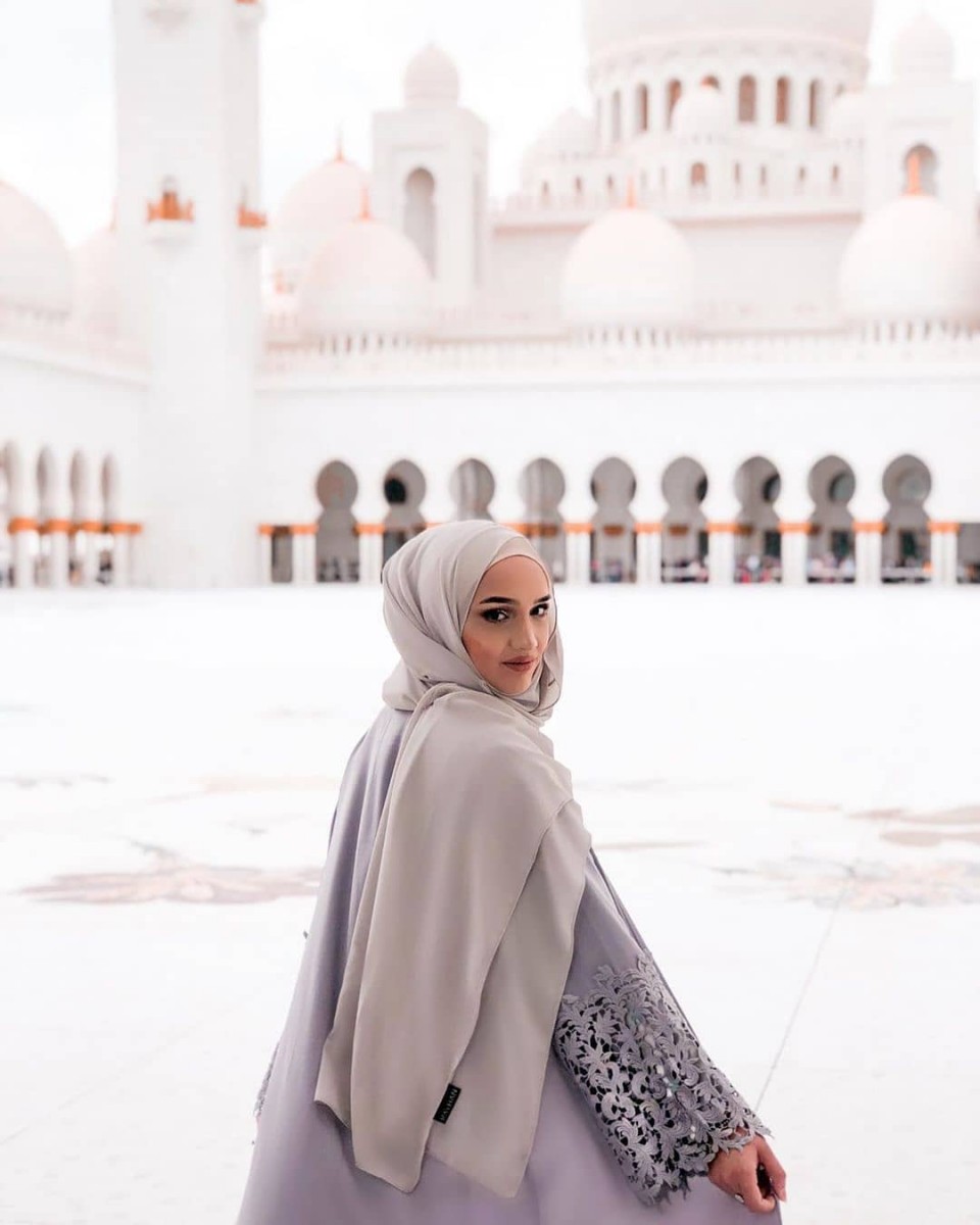 اتركي حجابك واسعاً ومتدلياً في رمضان